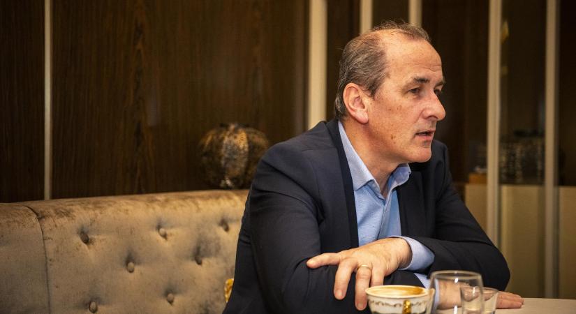 Hegedűs Zsolt Győrfi Pál leváltásáról: A mentőknek nem celebarcokra, intézményvédő reflexekre és PR-mondatokra van szükségük