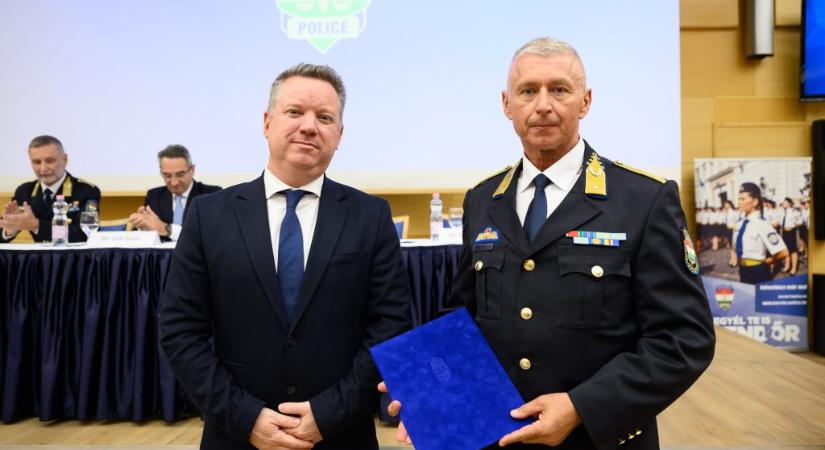 Mecser Tamás az ORFK új vezetője: Nem fogom tizennégy emelet magasról nézni, mi történik a rendőrség mindennapjaiban