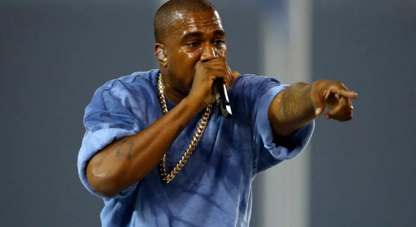 Pert indítottak Kayne West ellen, egy modell azt mondja: fojtogatta klipforgatás közben