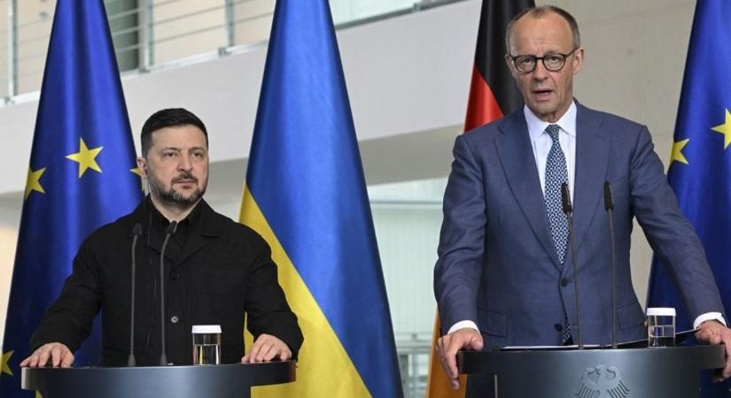 Merz önti a pénzt Csehországba, hogy Zelenszkijnek legyen lövedéke