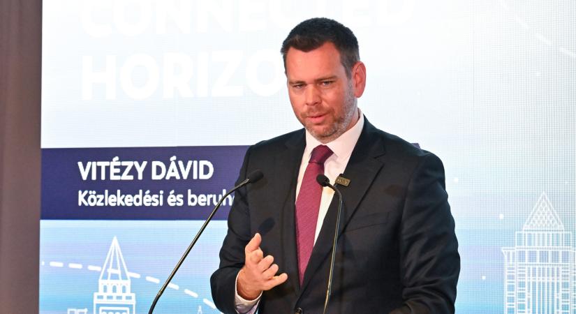 A magyar vasúthálózat csaknem felén korlátozások vannak - Karbantartási programot indít Vitézy