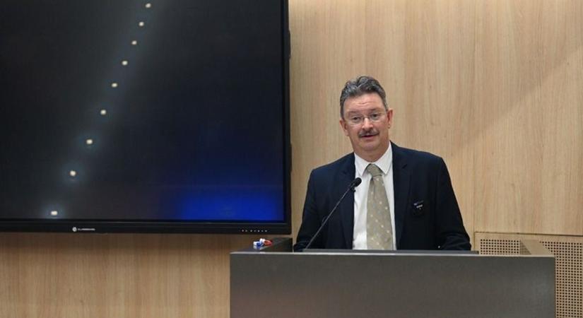 Bács Zoltán életének 38 éve része a debreceni felsőoktatás