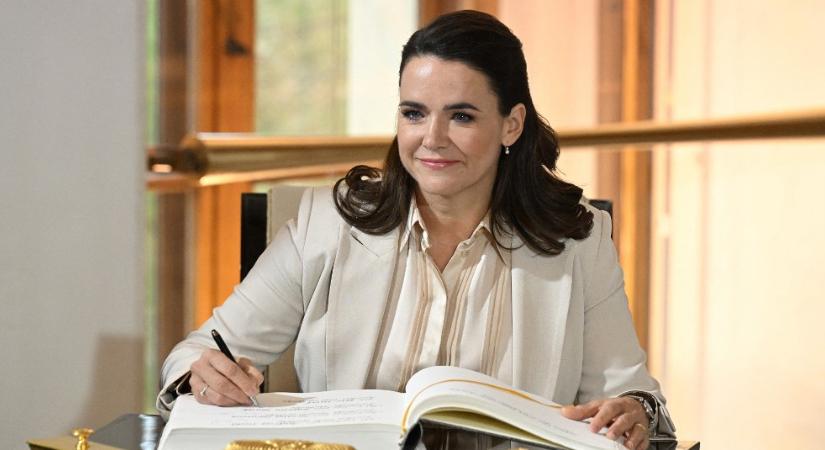 Szárnyal Novák Katalin családjának egészségügyi biznisze, 1,9 milliárdos bevételük van