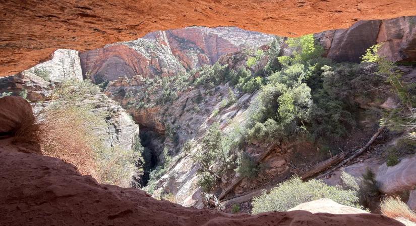 Tragédia a Grand Canyonnál, a hőség végzett egy fiatal túrázóval