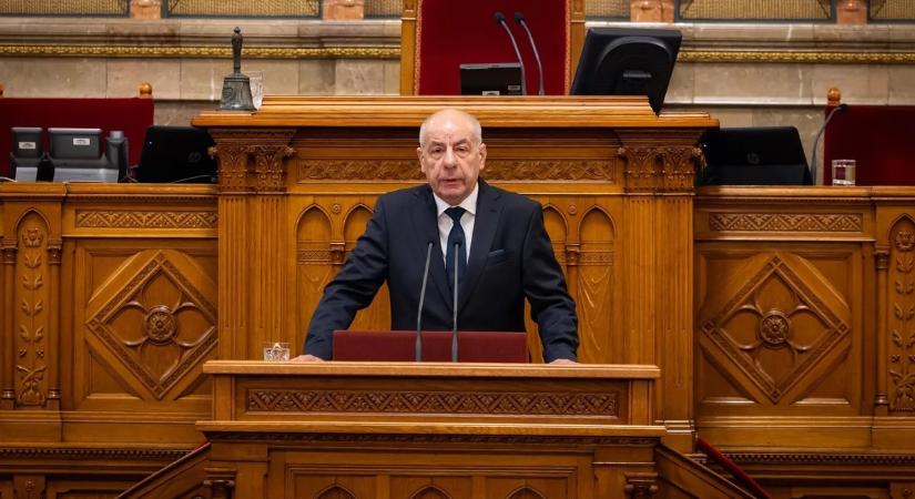 „Politikai zsákmányszerzés zajlik” – Sulyok Tamás szerint Magyar Péter veszélyes útra lépett