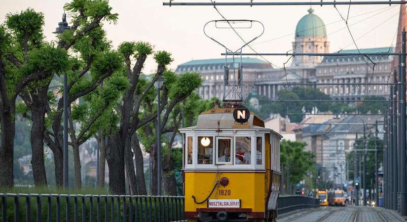 Különleges járművekkel lehet most utazni Budapesten