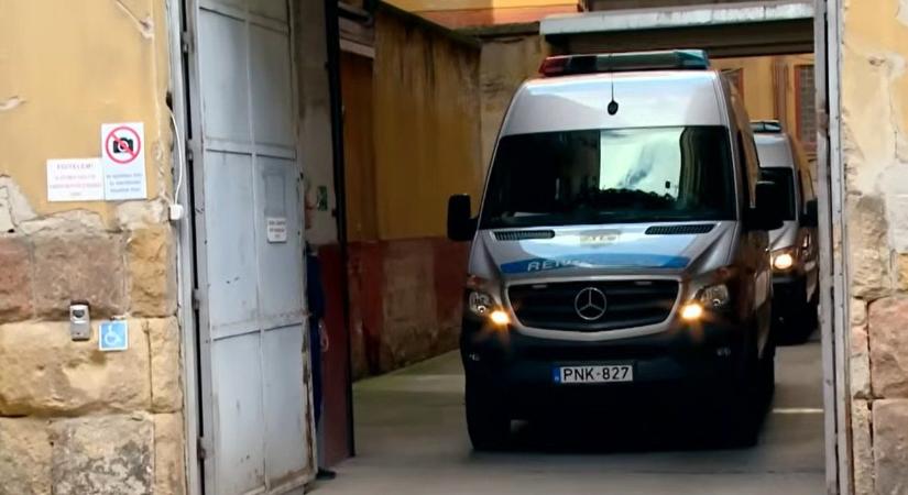 Azt üzenték a parkfenntartási bűnügy kulcsszereplőjének, hogy hallgassa el fideszes kapcsolatait