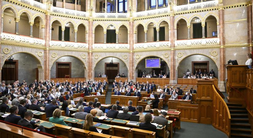Tisza-kormány: rendkívüli ülést hívtak össze, megérkeztek az első pályázatok az uniós forrásokra