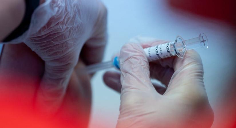 Beadták az első embernek az oltást, ami visszafordítja az öregedést