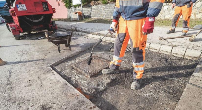 Ideiglenes megállóhelyeken áll majd meg a gyöngyösi távolsági járat csütörtökön
