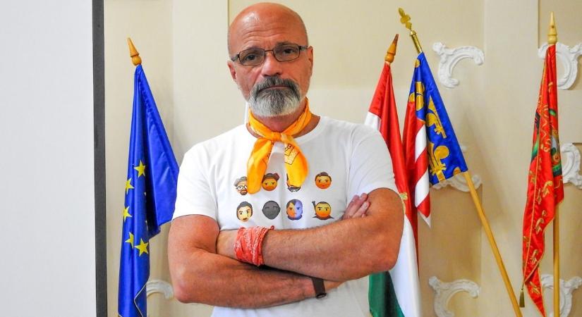 Zacher Gábor tart előadást Hajdúböszörményben