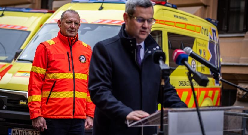 Takács Péter megfejtése szerint az egészségügyi miniszter elismerte, hogy politikai okokból mentették fel Győrfi Pált