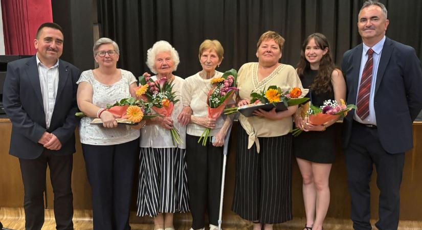 A tudás és az elhivatottság ünnepe Sárbogárdon (Galéria)