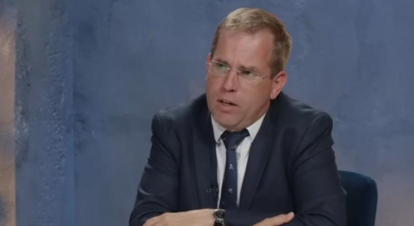 A pedagógusok teljesítményértékelésének megújítását jövő héten tárgyalhatja a parlament