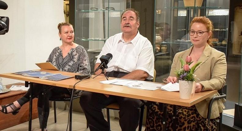Múzeumok éjszakája – Tárlatvezetések, kódexkészítés, tűzugrás Szolnokon