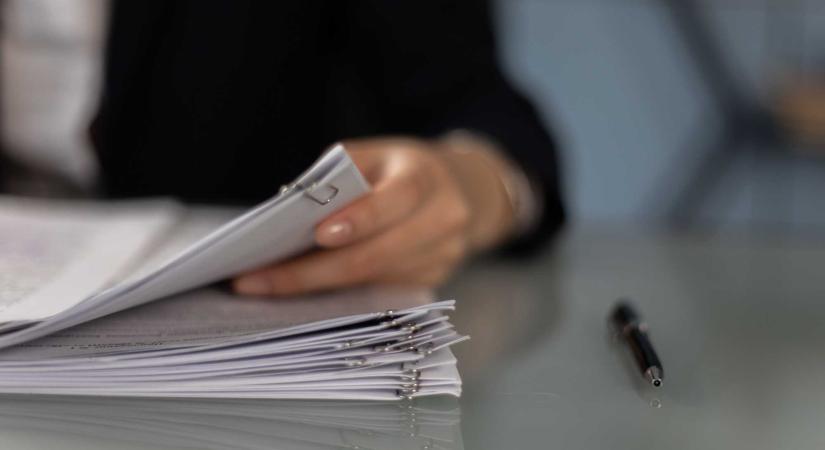 Törvénymódosítás: egyszerűbbé válik az anyakönyvi okiratok honosítása