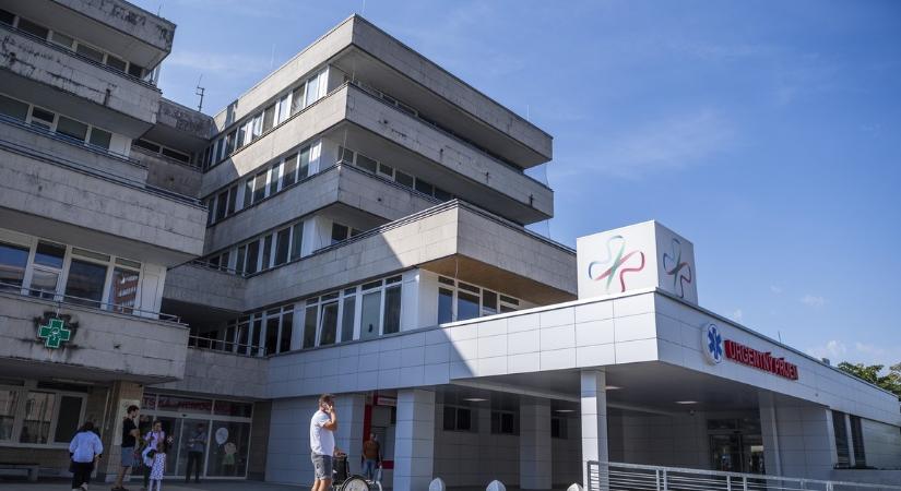 Sziámi ikerlányok születtek Pozsonyban - operáció vár rájuk