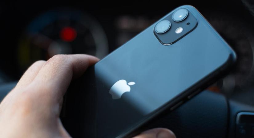 Már a macOS 27-ből is a hajtogatható iPhone Ultra szivárog