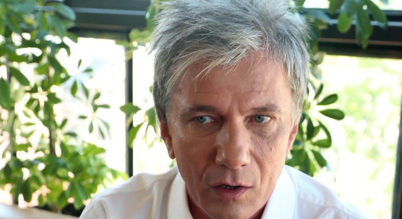 Lefagyott a mosoly Bochkor Gábor arcáról, érzékeny témába tenyerelt bele a kollégája adásban