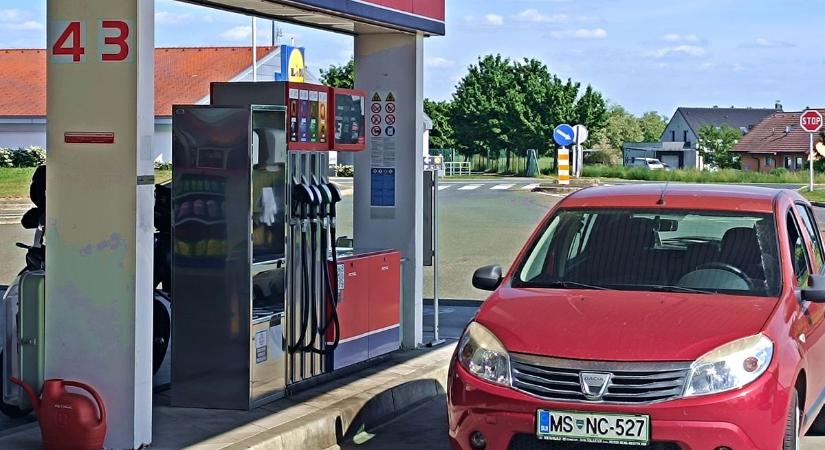Nem ismerik a védett ár fogalmát, mégis olcsóbb Szlovéniában az üzemanyag!