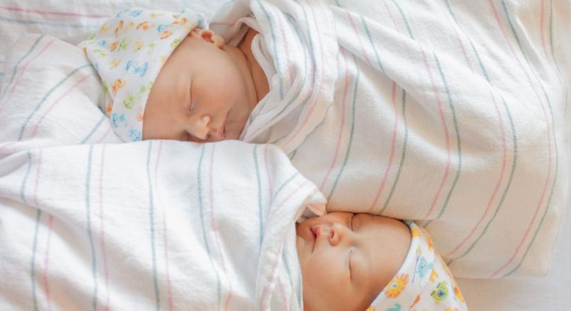 Lia, Írisz és Lorik is megérkezett: a tíz baba közt ikrek is vannak