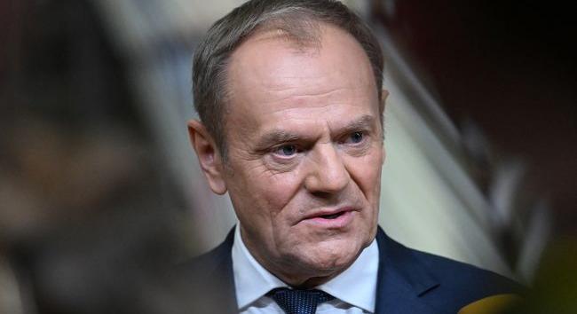Tusk szerint Zelenszkij arról a repülőtérről repülhet, amelyikről akar, nem kell feltétlenül Lengyelországból