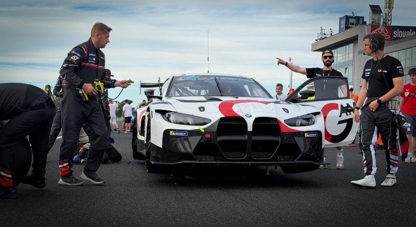 Rövid pihenő után újra rajthoz állt a brutális BMW M4 GT3 – győzelemmel tért vissza a Gamota Racing a Slovakia Ringen