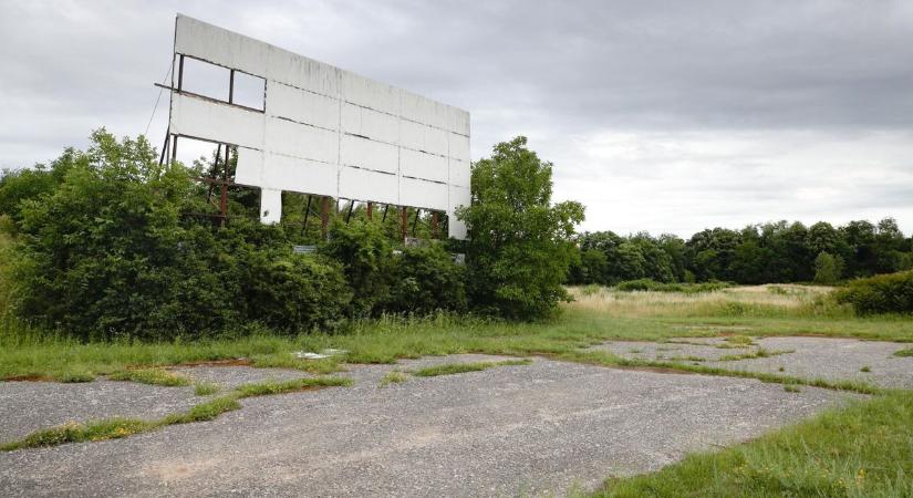 Panaszok, tiltakozás: így bukott el a szombathelyi autósmozi - fotók