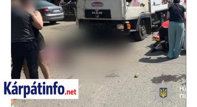 Halálos baleset Nagyszőlősön: gyalogosok közé hajtott egy teherautó