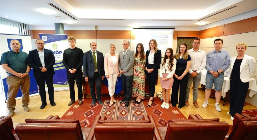 Ezek a kutatások hozhatnak áttörést – különleges konferencia a Nyíregyházi Egyetemen