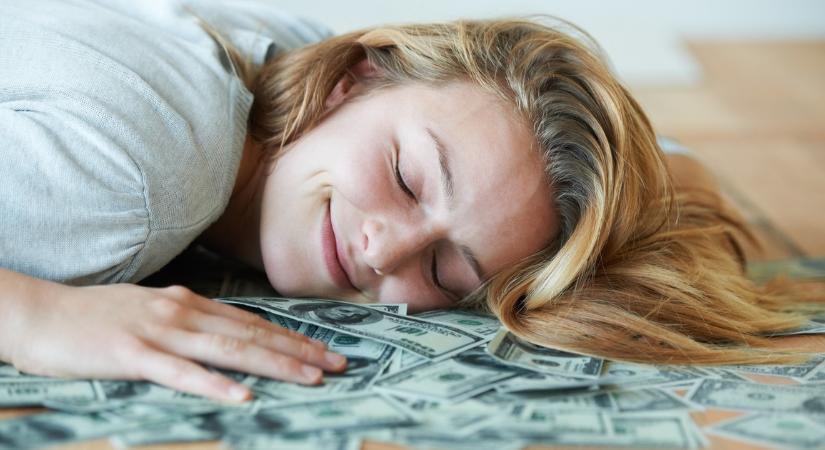 Annyi pénzük lesz, hogy elkölteni sem tudják: milliomos lehet ez a 3 csillagjegy 2026 nyarán