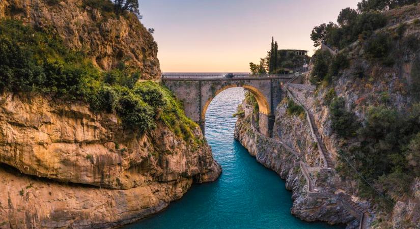 A falu, ami nem létezik: az ördög művének tartják az Amalfi-part csodáját