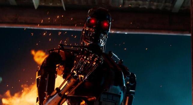 Ez már a gépek lázadása? Gyerekre támadt egy robot Kínában