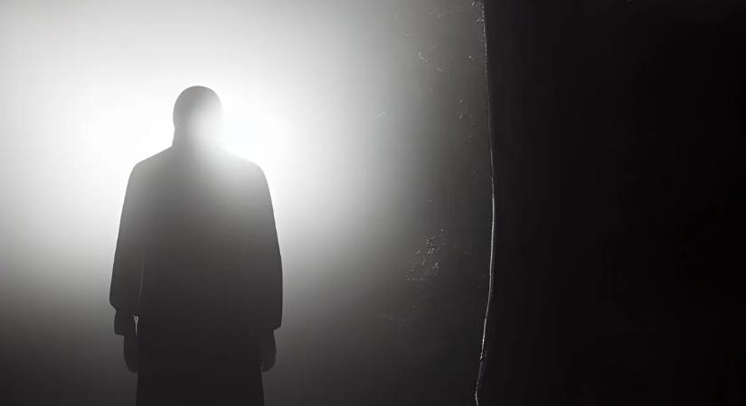 Ismerd fel: így próbálnak elérni téged a halott szeretteid