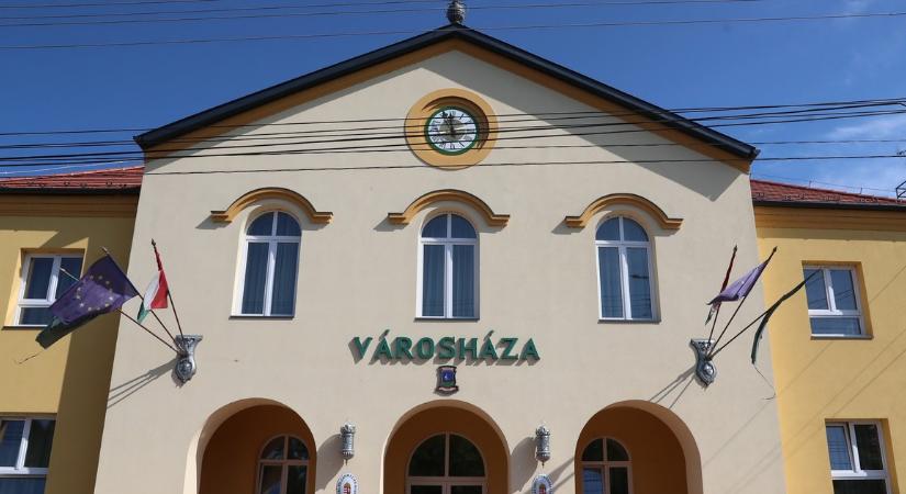 Megjelent a rendelet: ennyi pénzről kell lemondaniuk az önkormányzatoknak