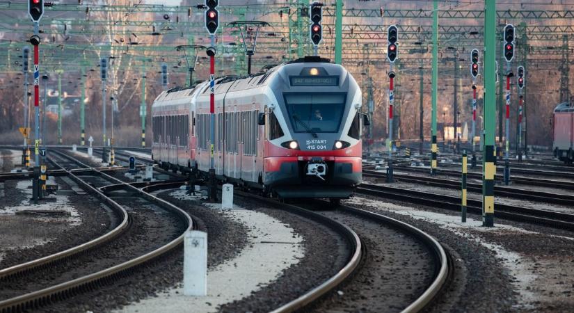 Meghibásodott egy Intercity, Csorna és Kóny között állt meg - Fontos változások a vonatközlekedésben