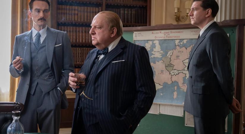 Két filmben fér el Charles De Gaulle hősiessége
