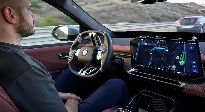 Már kétszázmillió kilométert vezettek kéz nélkül a BMW-tulajdonosok