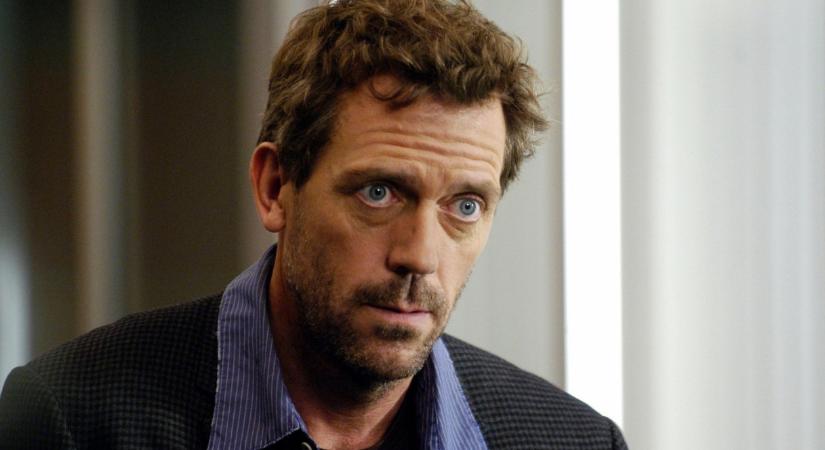 Hugh Laurie bocsánatot kért, kissé részegen szólt vissza a House kritikusának