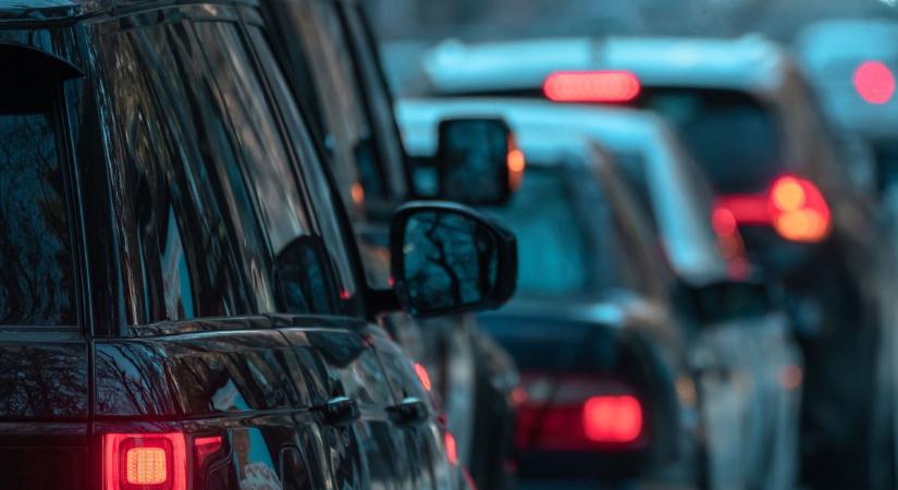 Több úton is lassabb haladásra kell készülni Bács-Kiskunban