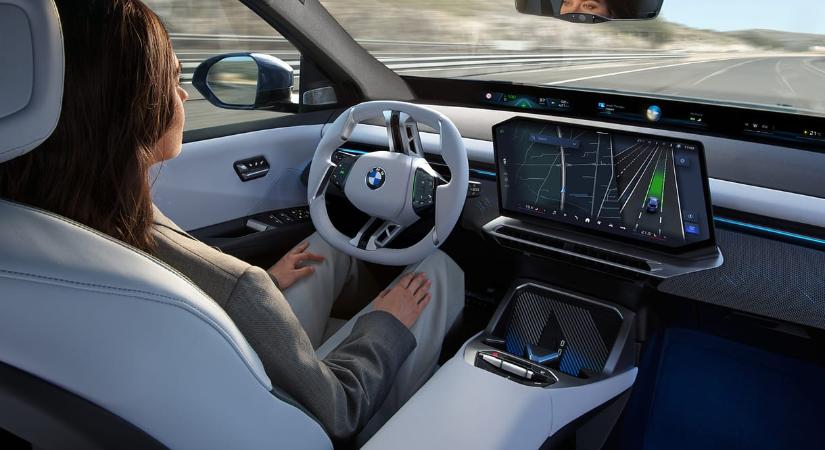200 millió kilométert vezettek elengedett kormánnyal a BMW-sek