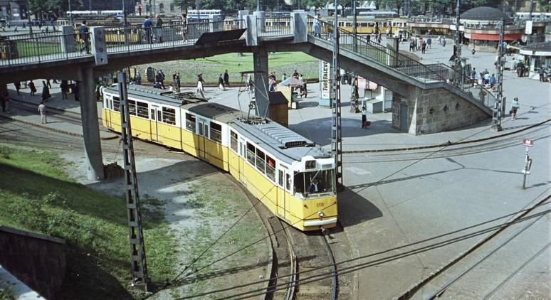 Nagy retró Budapest-kvíz: felismered a főváros régi utcáit egyetlen fotóról?