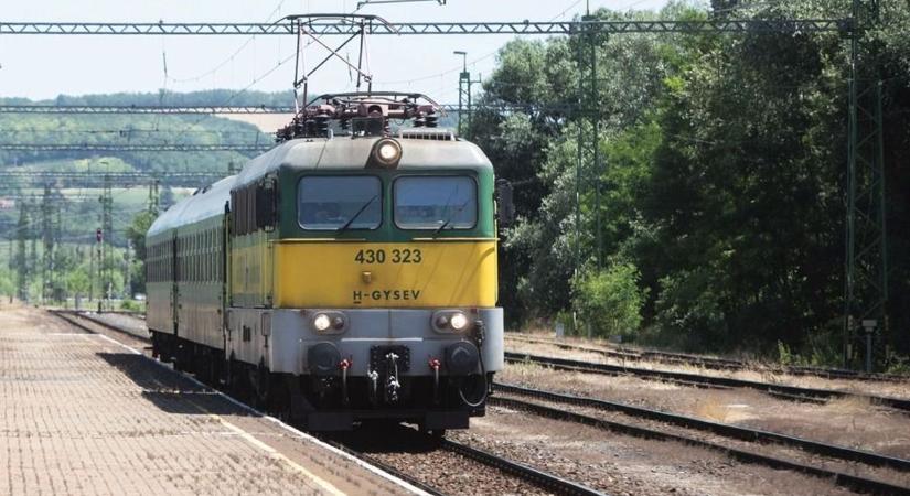 Baleset miatt leállt a vonatközlekedés Csorna és Kóny között