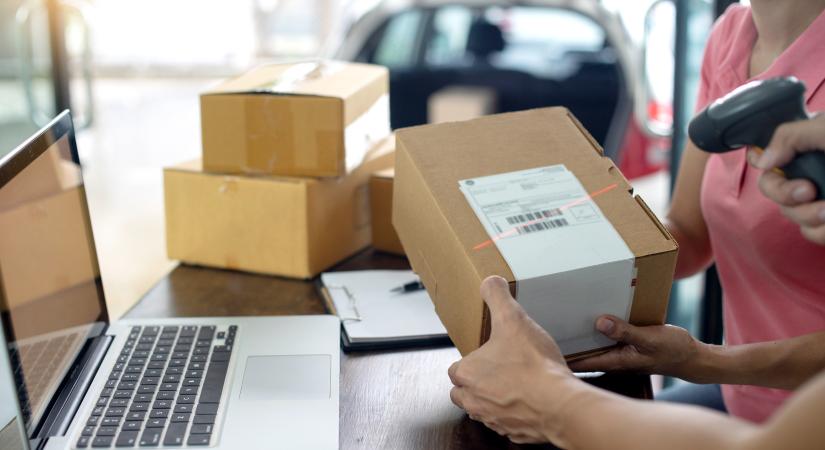 Jön a 3 eurós vám a kisértékű EU-n kívüli rendelésekre