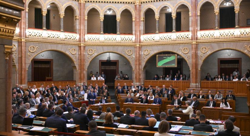 Tisza-kormány: érkeznek a bejelentések, rendkívüli ülést hívtak össze
