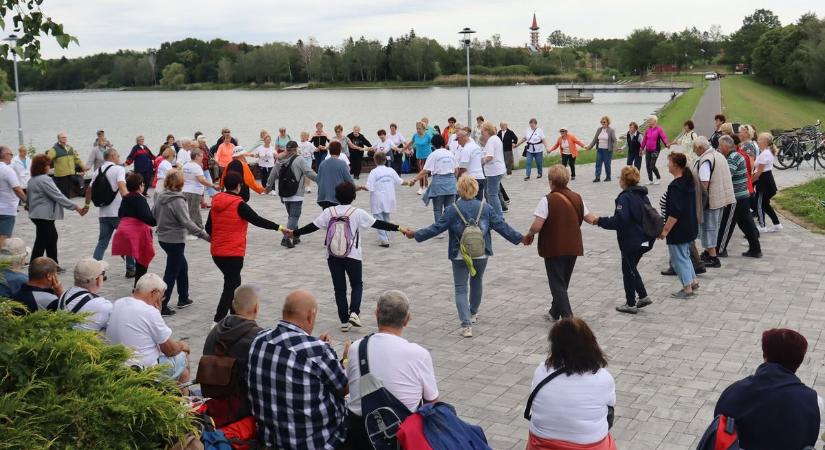 Táncolj, gyalogolj, akkor is, ha nyugdíjas vagy! Zalai és vasi idősek mutatták meg, ők hogyan csinálják (galéria, videó)