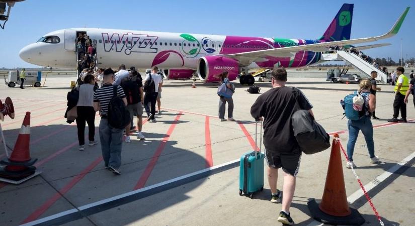 Visszatérítik a jogtalan csomagbüntetéseket a Wizz Airnél – tisztázták a fotózás szabályait
