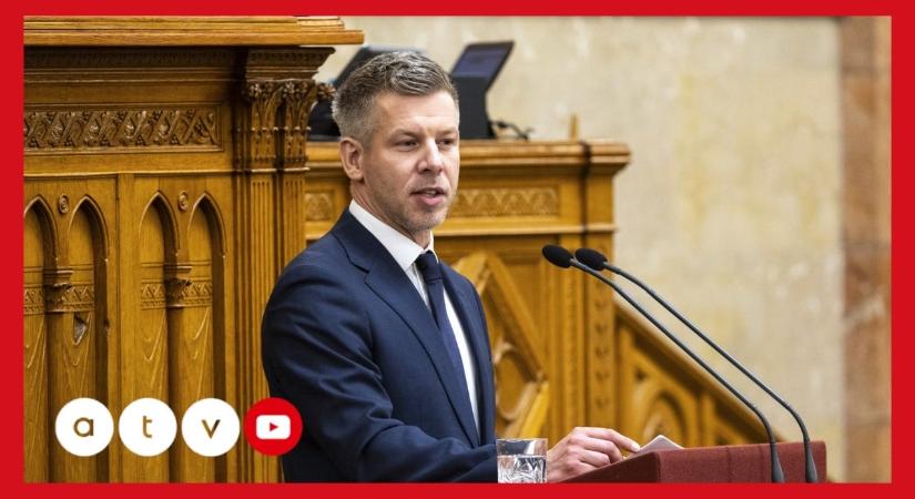 Kemény kritikát kapott a kormány, külföldi munkavállalók nélkül ugorhat a 120 milliárdos magyar gyár