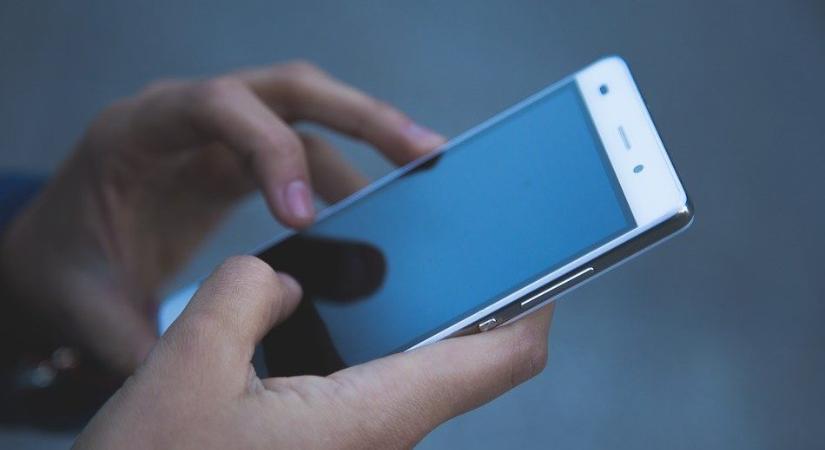 Belügyminisztérium: A közlekedési bírságok nem SMS-ben érkeznek