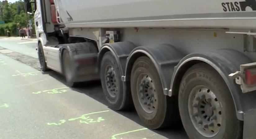 Szentendrei tragédia: halálra gázolta áldozatát a sóderszállító teherautó